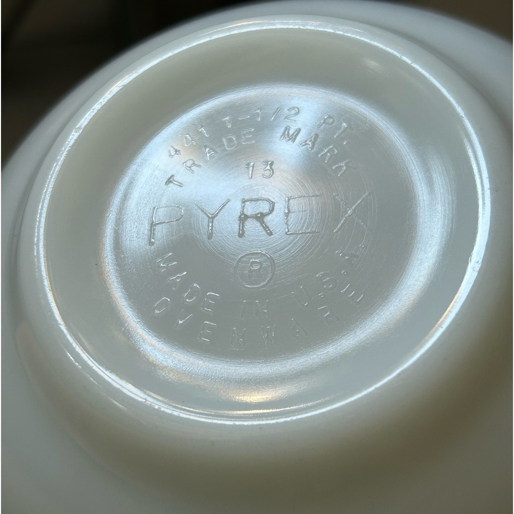 1960’s Pyrex mixing bowl Early American Pattern 1.5 Pt Colonial Cinderella - Picture 9 of 9